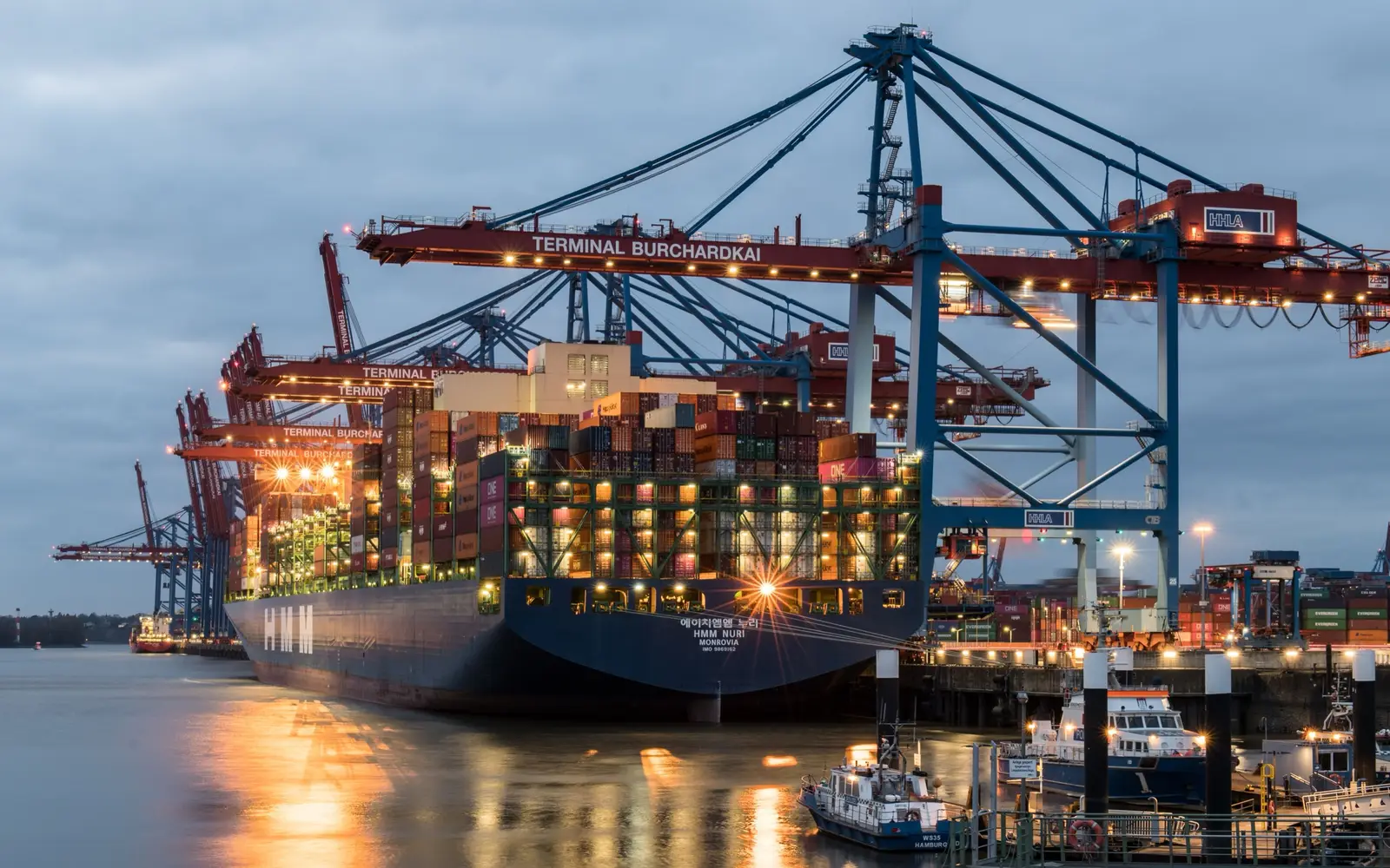 What do FOB, CIF, and DDP mean? Five Incoterms terms for your first export quotation